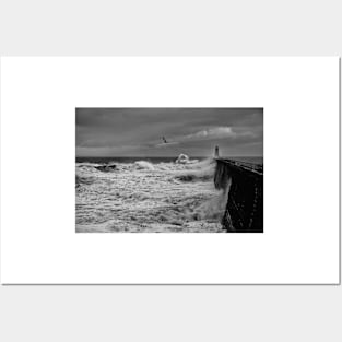 Stormy weather at Tynemouth Pier - Monochrome Posters and Art